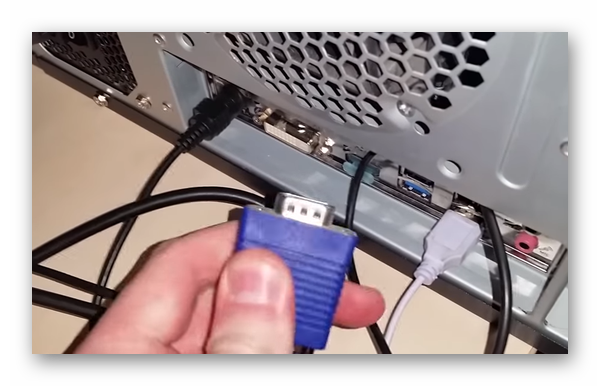 Подключение кабеля к видеокарте